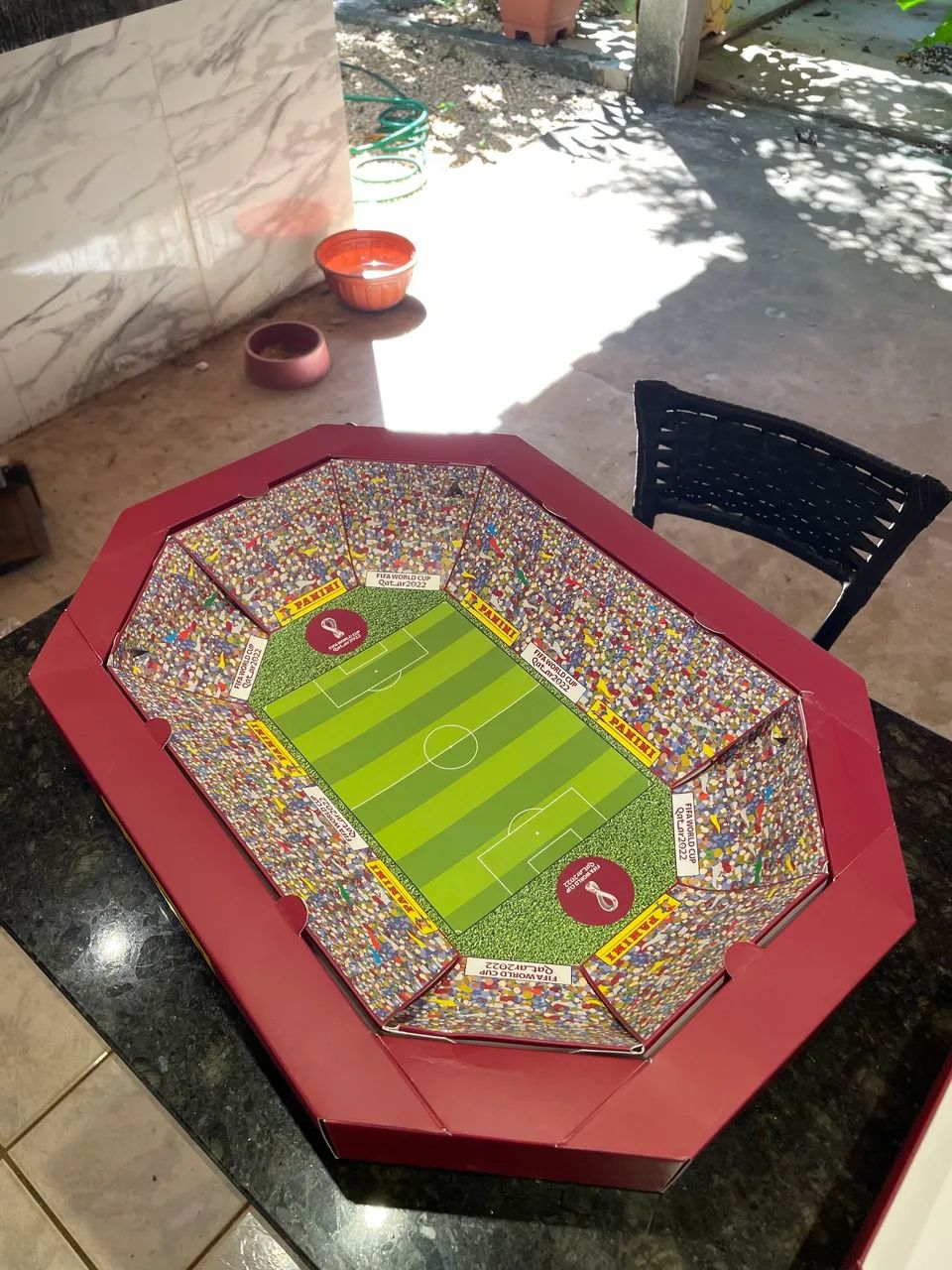 Álbum Copa 2022 Dourado Lacrado + Todas Figurinhas + Estádio Panini - Foto 3