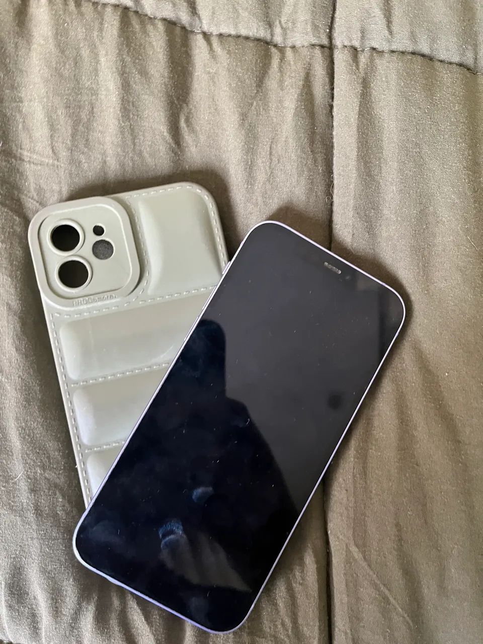 iPhone 12 128GB Roxo - Foto 2