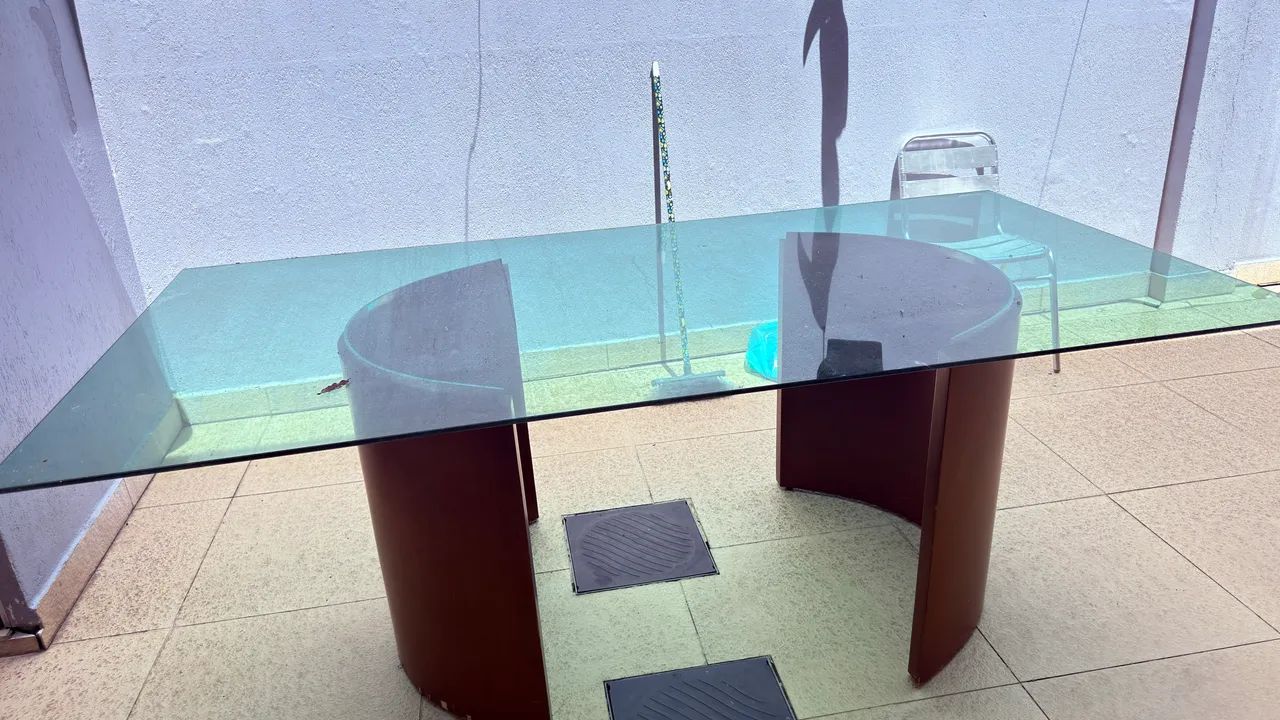 Vende-se mesa de vidro!