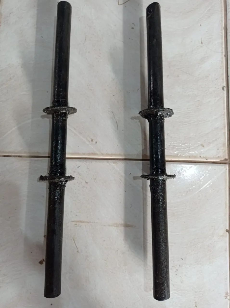 Halterzinho de ferro com presilhas