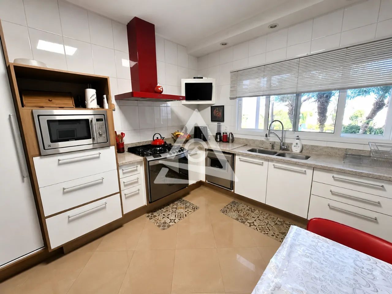 Casa à venda em Campinas, Vila Nogueira, com 3 suítes, com 384 m² - Foto 5