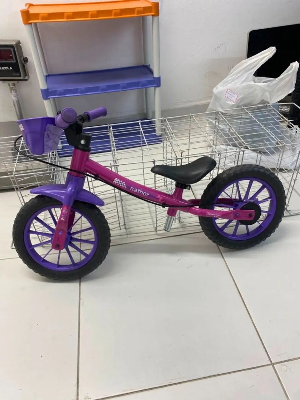 BICICLETA INFANTIL SEM PEDAIS ROXA 