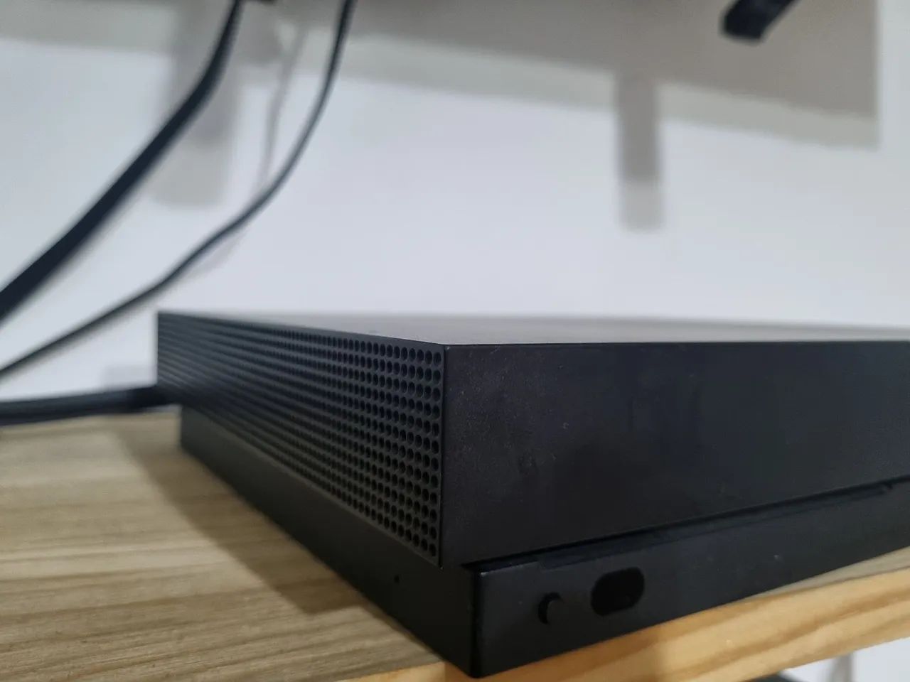Xbox One X 1TB - Foto 3