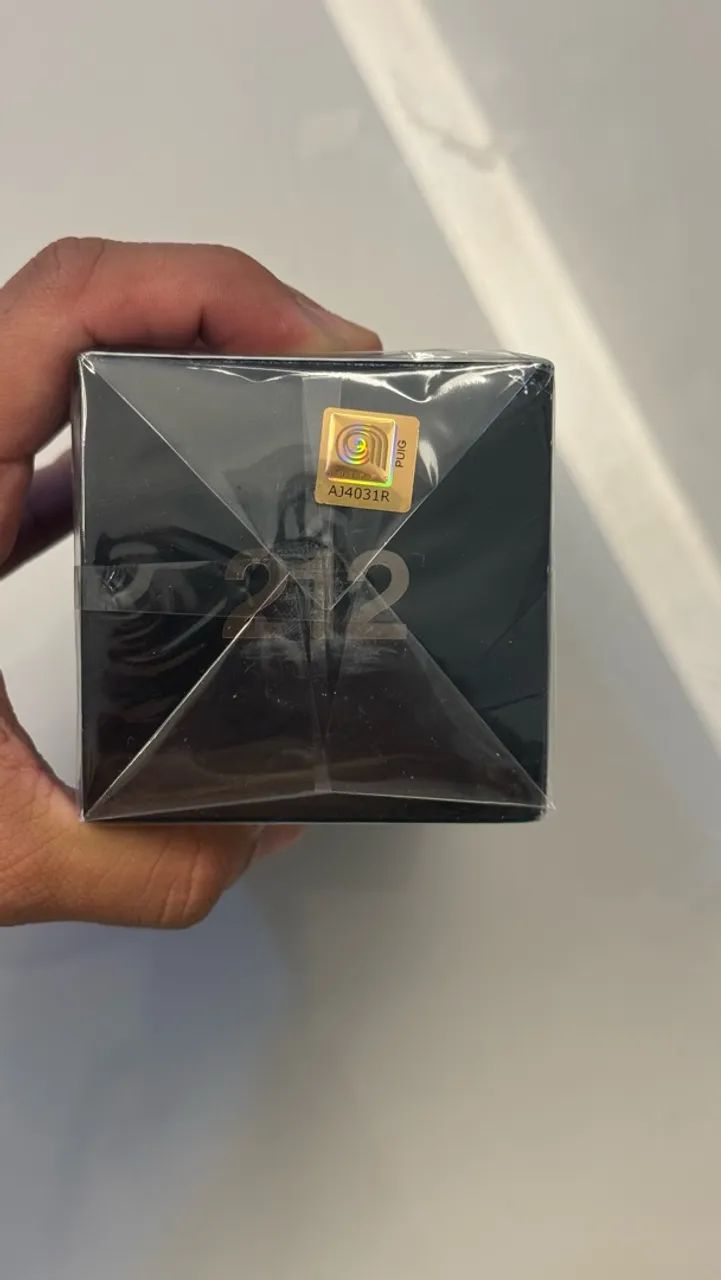 212 VIP BLACK 200ML - LACRADO  - Foto 2