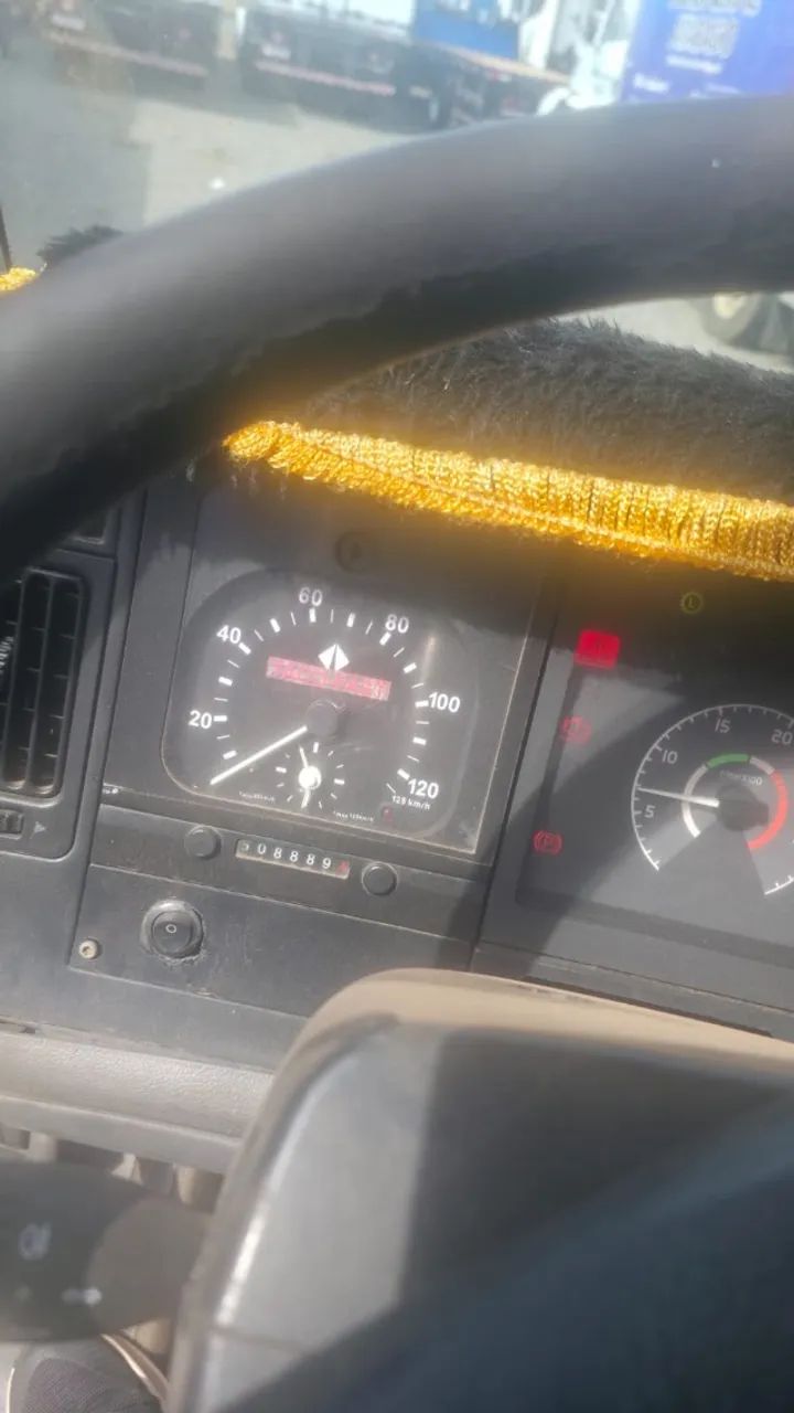 VOLVO VM 310 - Foto 5