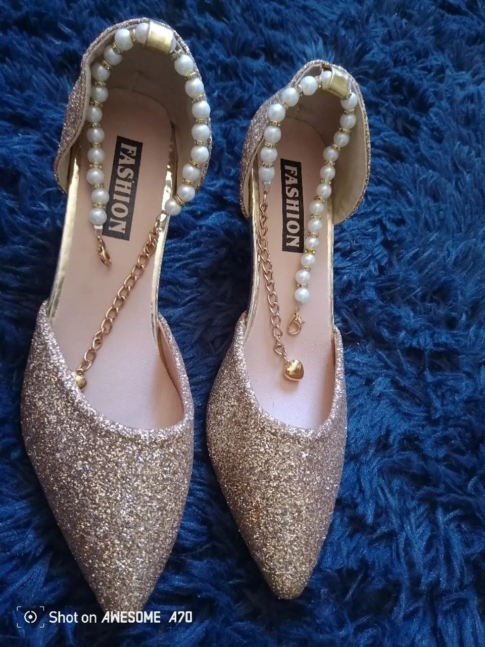 Escarpam dourado 