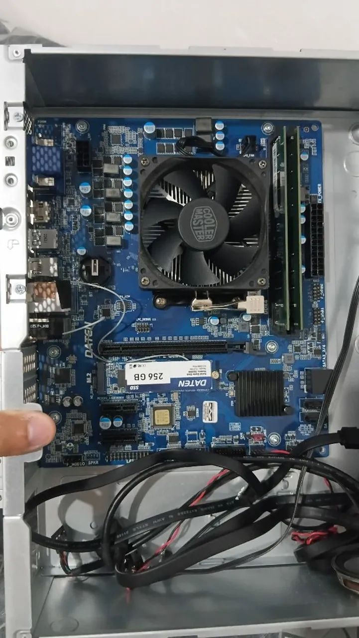 AMD Ryzen 3 PRO 4350G + Cooler Master - Foto 2