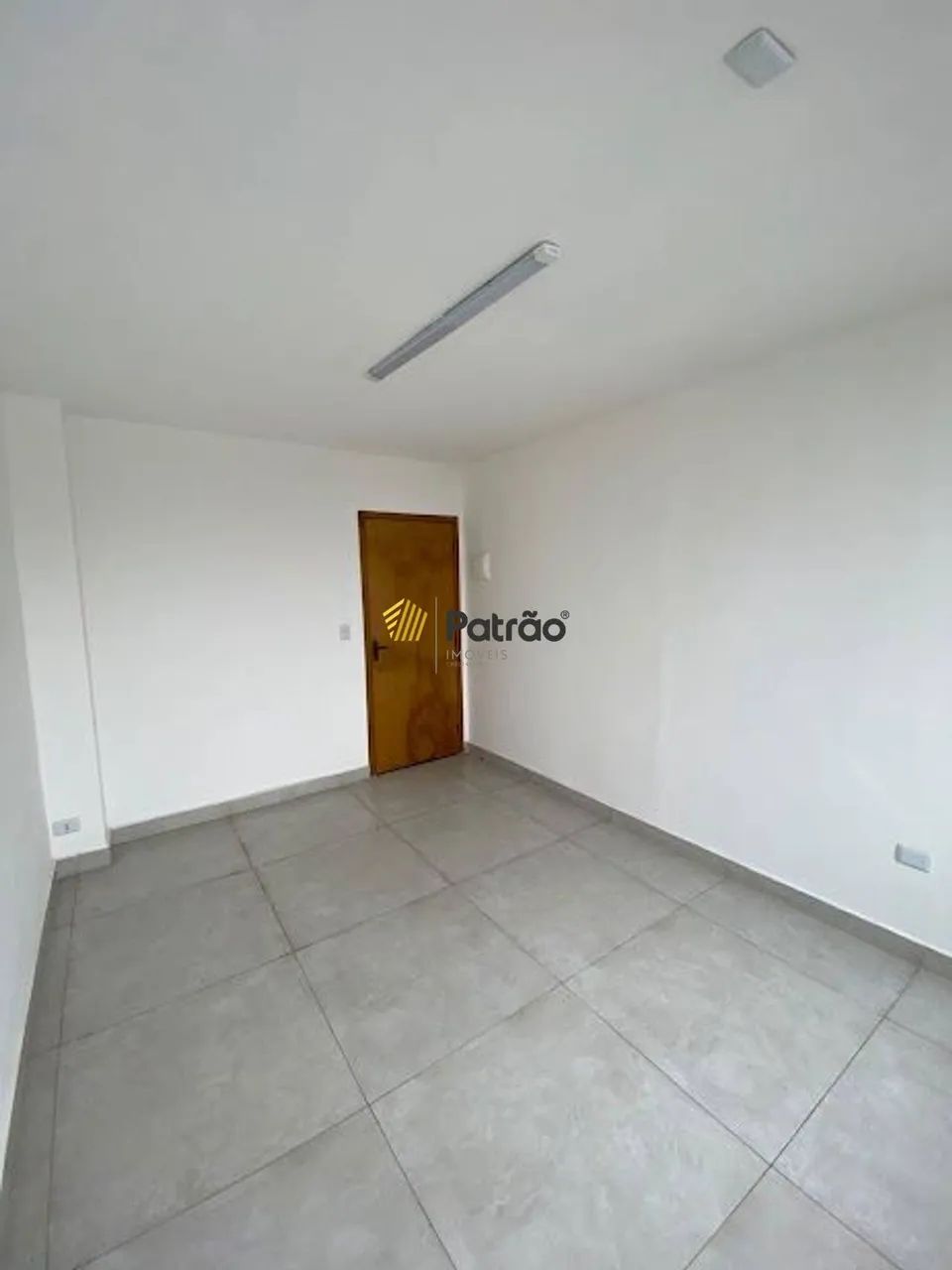 Excelente sala 13m2 - 2 banheiros compartilhados - Foto 3