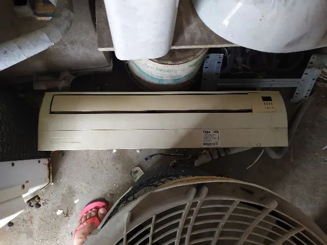 Vendo - Ar Condicionado Split 12.000 btus - foi tirado uncionando - porem nao tava gelando - Foto 4
