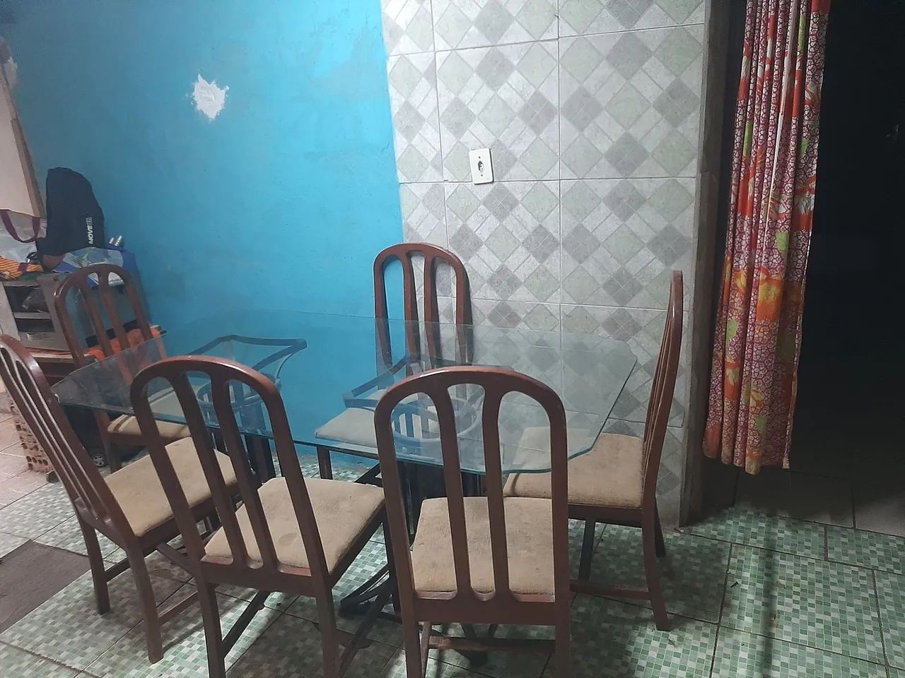 Anunciando uma mesa de vidro de 6 cadeiras - Foto 2