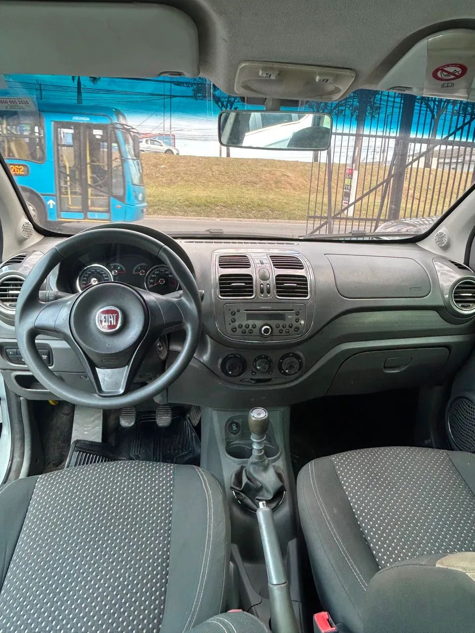 Fiat Grand Siena Essence 1.6 Flex 16V 2014 - Foto 4