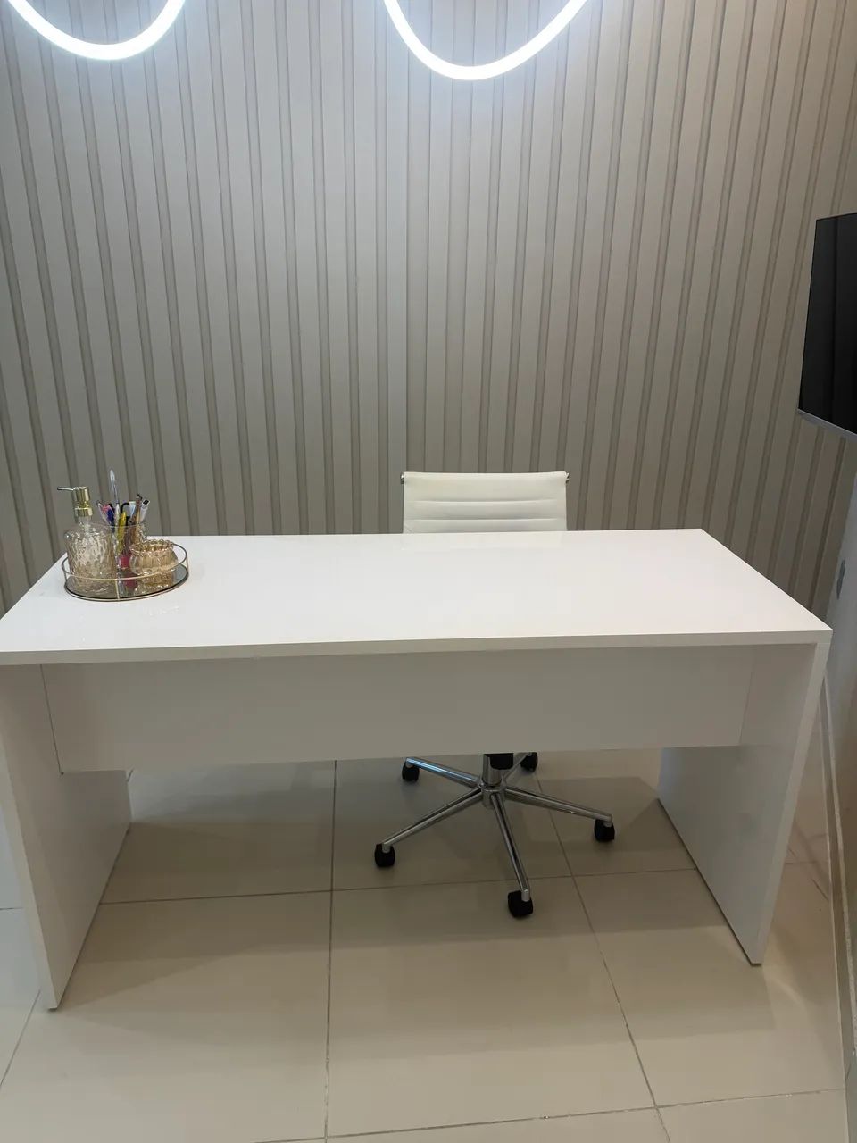 VENDO MESA/ESCRIVANINHA  - Foto 2
