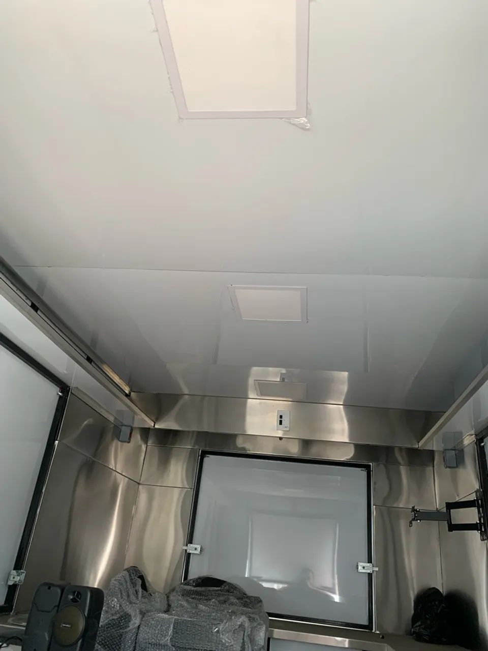 Trailer pronto para uso dimensões 3,5 x 2,00 x 2,30  - Foto 4