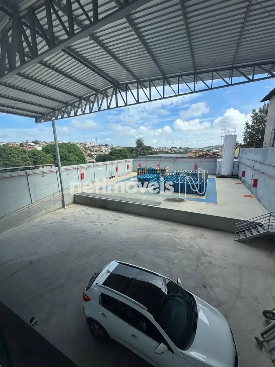 GALPÃO / ÁREA MULTIUSO 800m²; DOCUMENTAÇÃO 100% REGULARIZADA - Foto 2