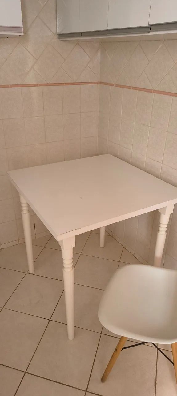Mesa com cadeiras