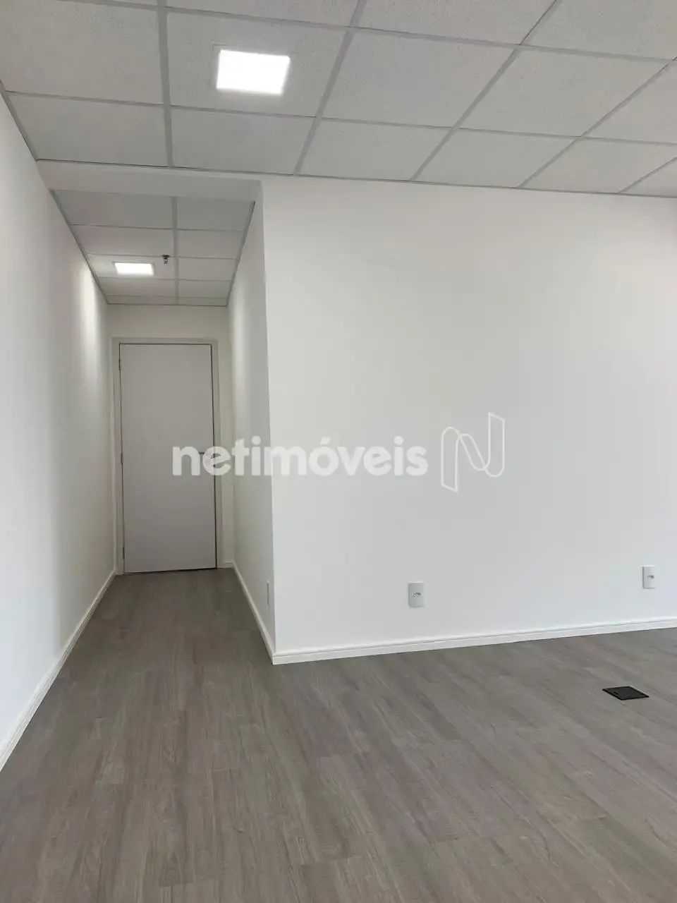 Vende se Sala/ Conjunto comercial em Pinheiros com 50m2 e sacada - Foto 3