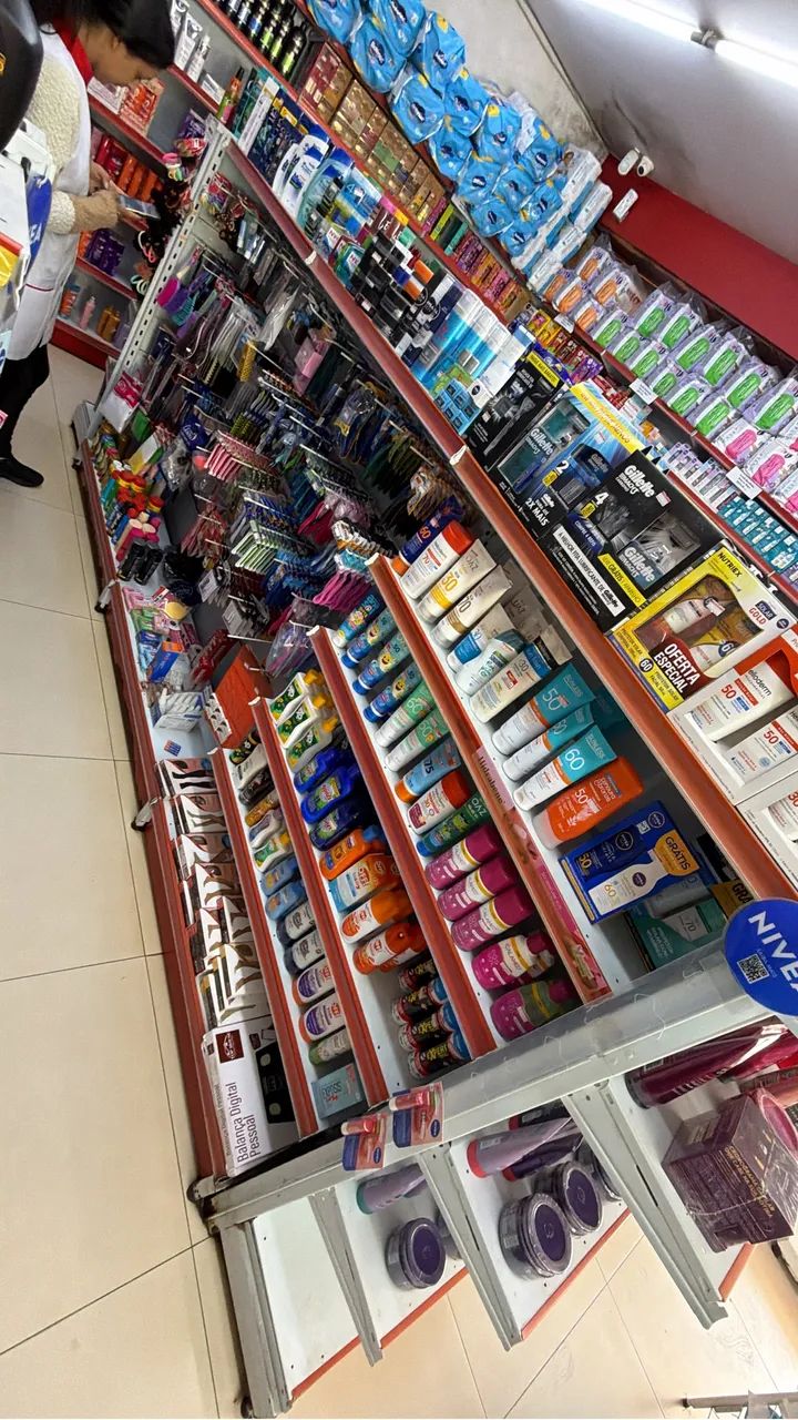 Móveis Balcão caixa prateleiras drogaria - Foto 4