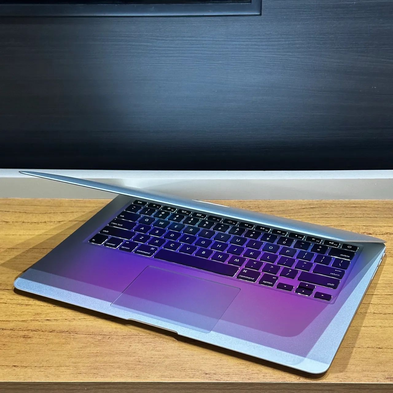 MacBook Air 2017 / 8GB/ SSD M2 / CORE I5  - Foto 3