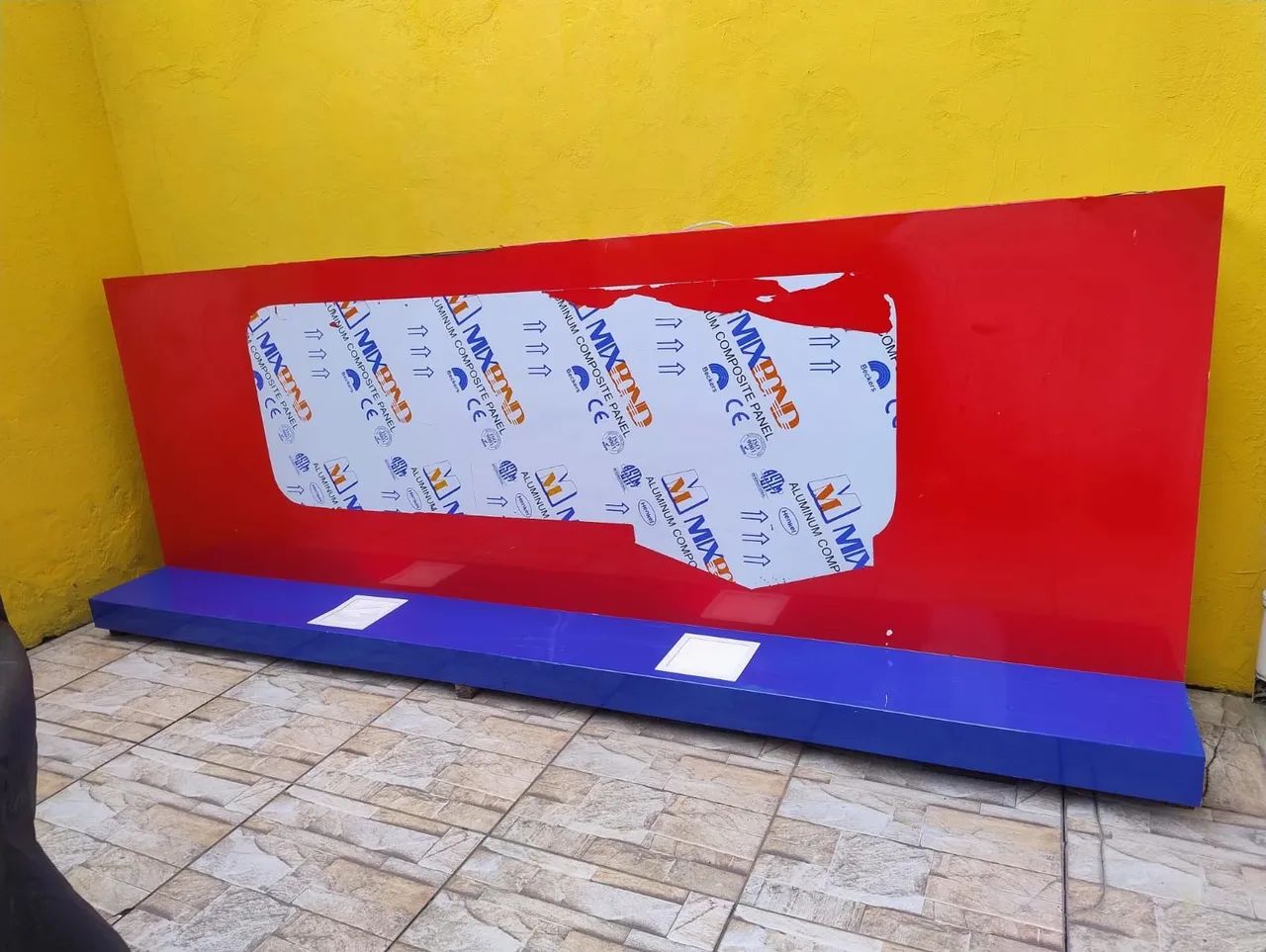 VENDE PLACA DE LOJA