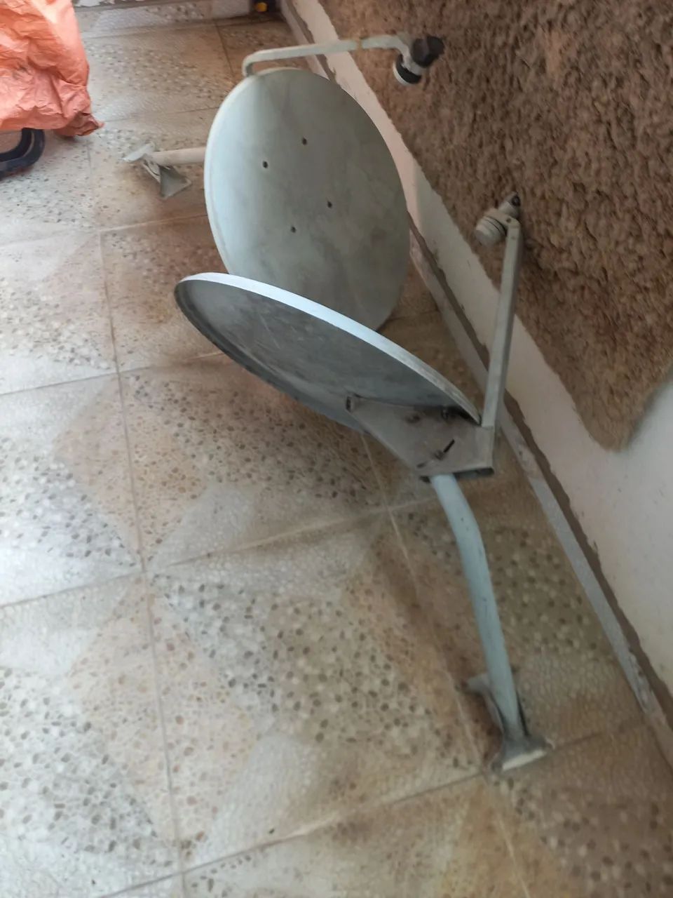 ANTENA  PARABOLICA   - Foto 2