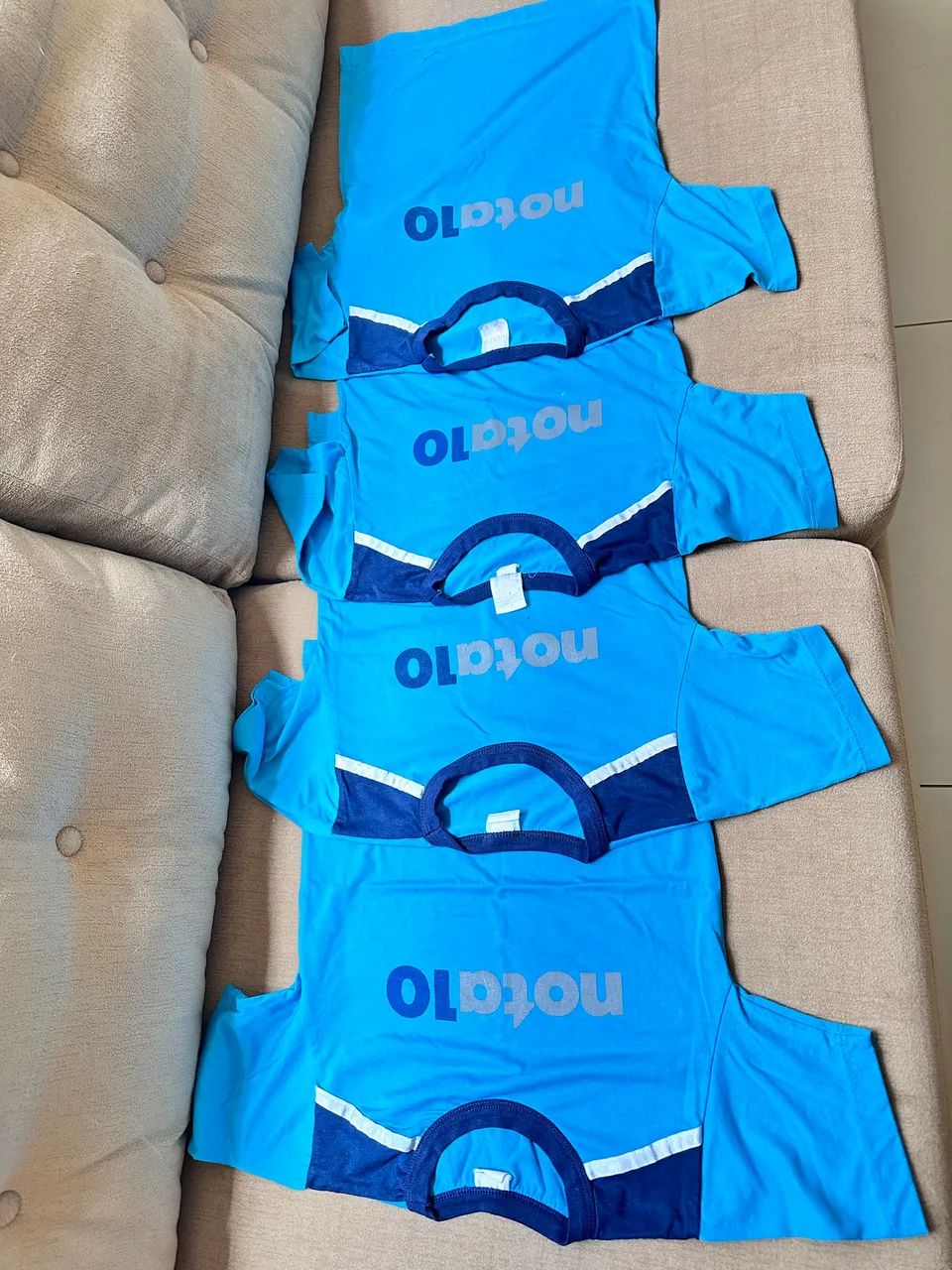 Uniforme Nota 10 - Foto 2