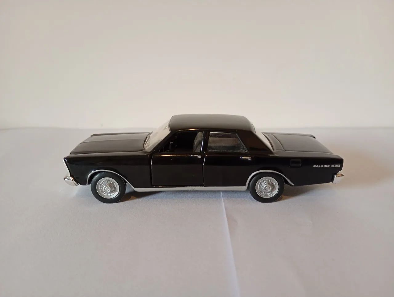 Miniatura - Ford Galaxie 500 - Foto 2