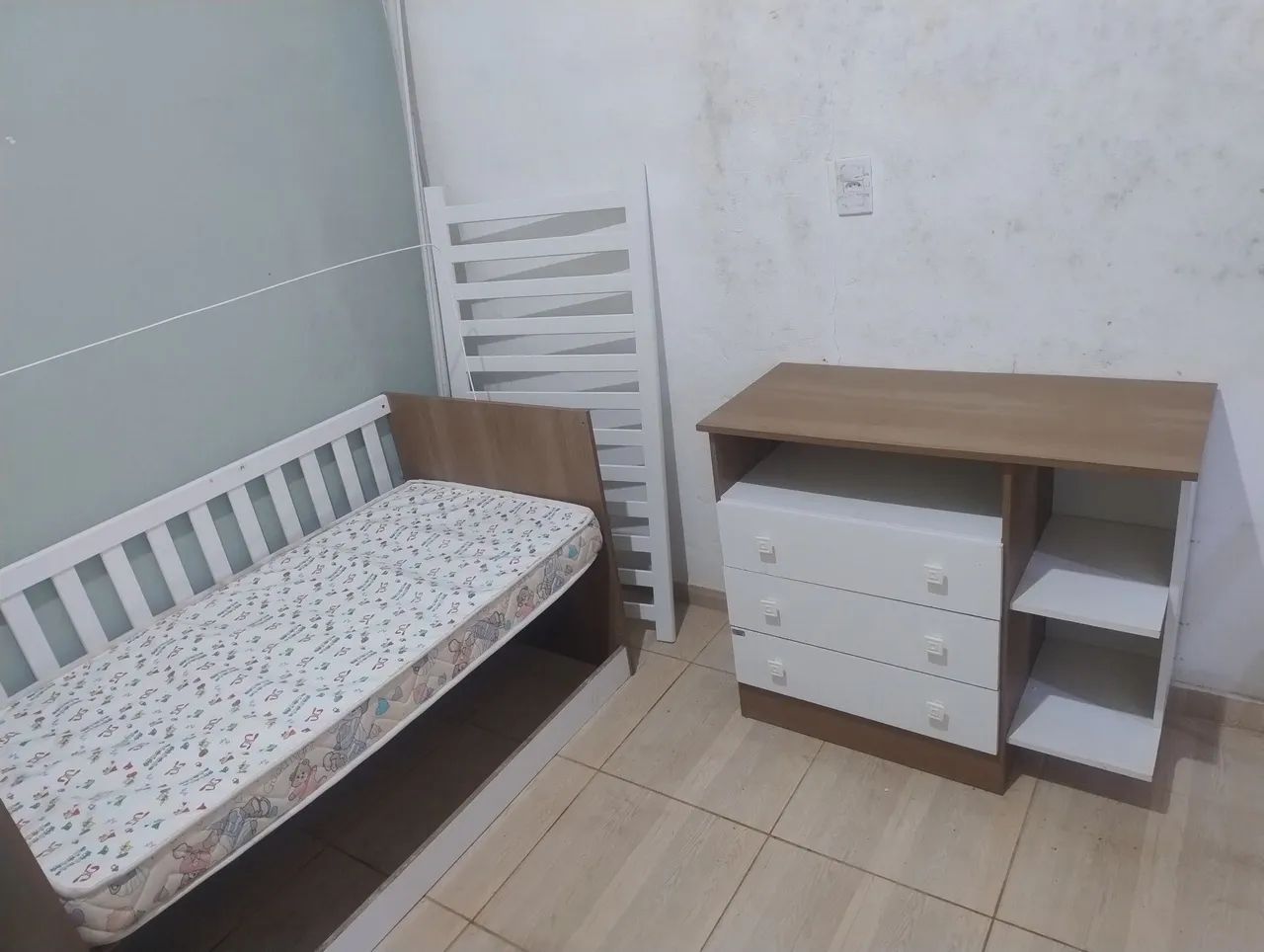 Cômoda e berço, para vender rápido 