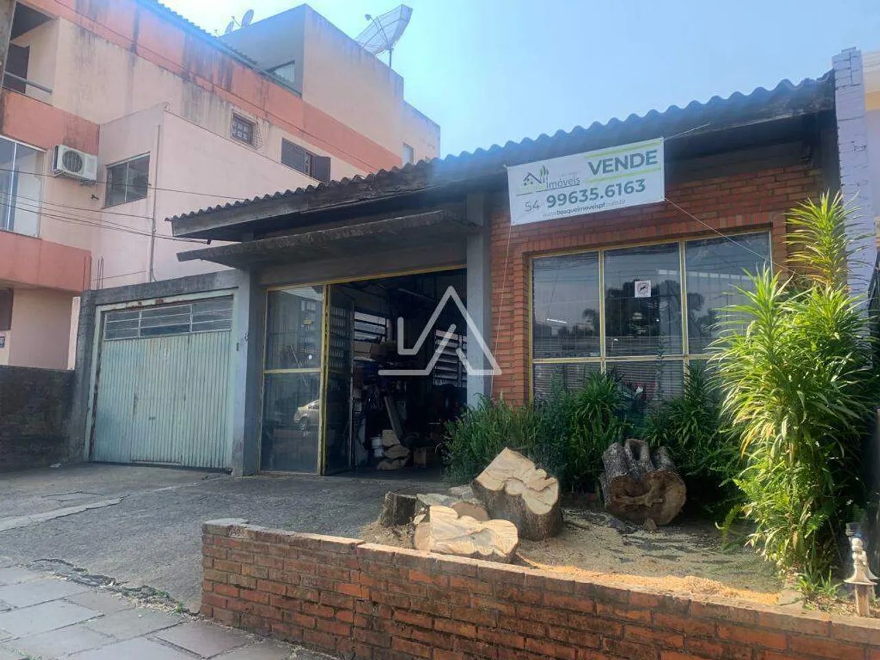 VENDE-SE IMÓVEL RESIDENCIAL E COMERCIAL - Foto 2