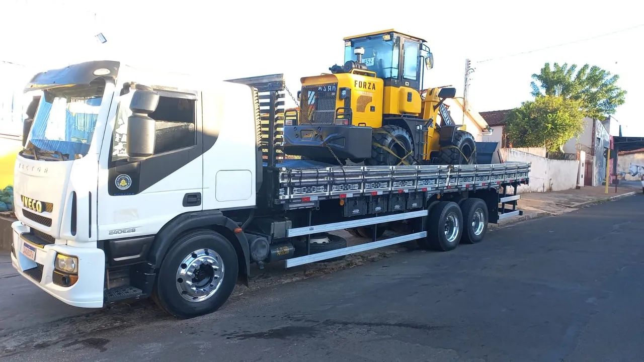 Iveco Tector 240E28 - Foto 3