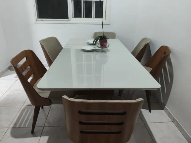 Mesa Maravilhosa de Sala
