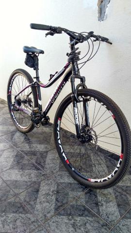 Mountain bike Aro 29 freio a Disco Seminovo - Foto 4