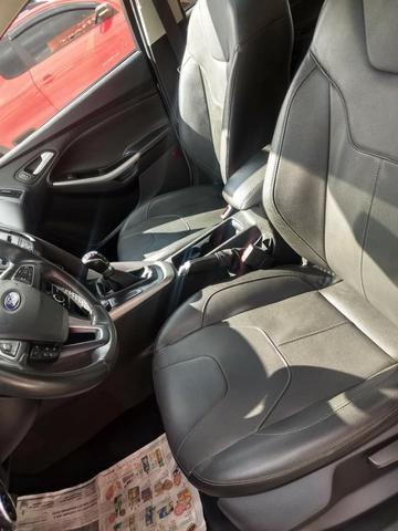 Focus 1.6 SE manual - 2017 - Foto 9