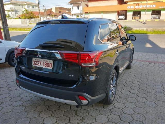 OUTLANDER 3.0/ GT 3.0 V6 Aut. - Foto 4