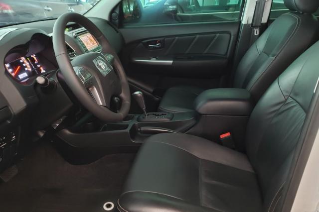 HILUX CD SRV D4-D 4X4 3.0 TDI DIESEL AUT - Foto 3