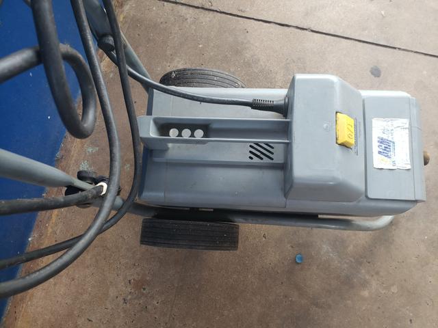 Vendo Lavadora Kartcher 585 - Foto 4
