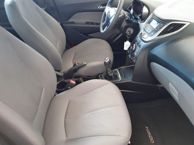 HYUNDAI HB20S COMFORT PLUS 1.6 16V FLEX - Foto 8