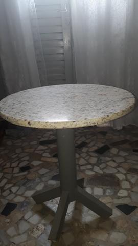 Centro de mesa de granito
