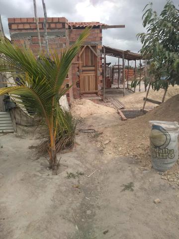 Vendo este terreno já com uma casa