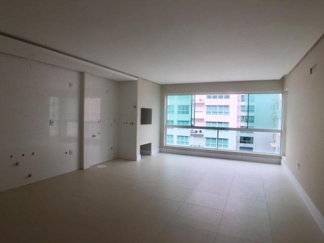 Novo, nunca habitado, ha 50m do Mar, entre já em contato - Foto 9