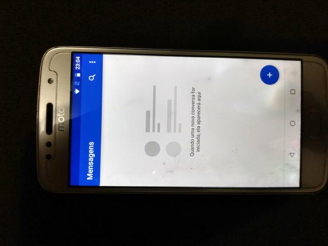 Vendo moto G5s dourado semi novo - Foto 2