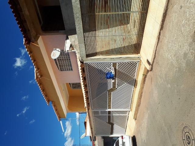 Vendo ou troco lindo sobrado - Foto 20