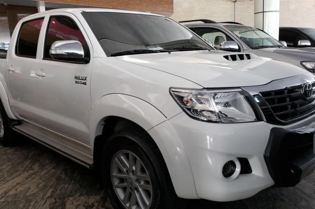 HILUX CD SRV D4-D 4X4 3.0 TDI DIESEL AUT