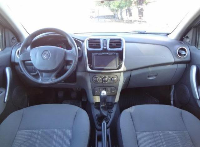 Renault Logan 1.0 2014 - Foto 4