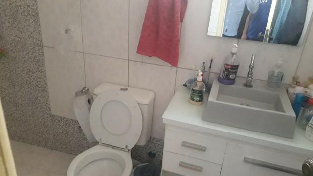 Sobrado de 240 m² construído e dividido - Foto 3