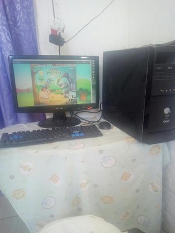 Vendo PC e som os dois valor 550 reais contato no zap 79/ *