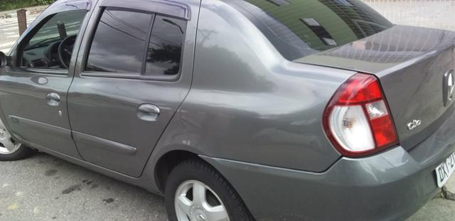 Clio sedan 2007 - Foto 5