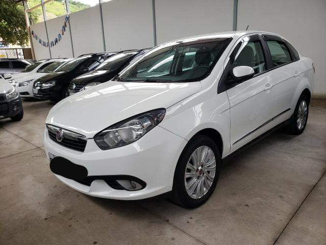 Grand Siena Essence manual 2016 impecável