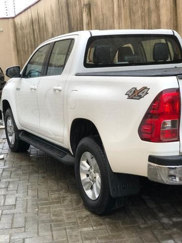 Toyota Hilux SRV 4x4 (Aut) / 2017<br><br> - Foto 3