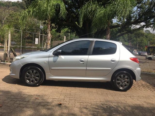 Peugeot 207 Hatch XR 1.4 8V (flex) 4p 2009 - Foto 5