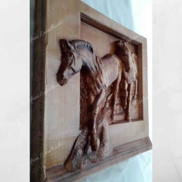 Cavalo Entalhado em madeira nobre - Foto 3